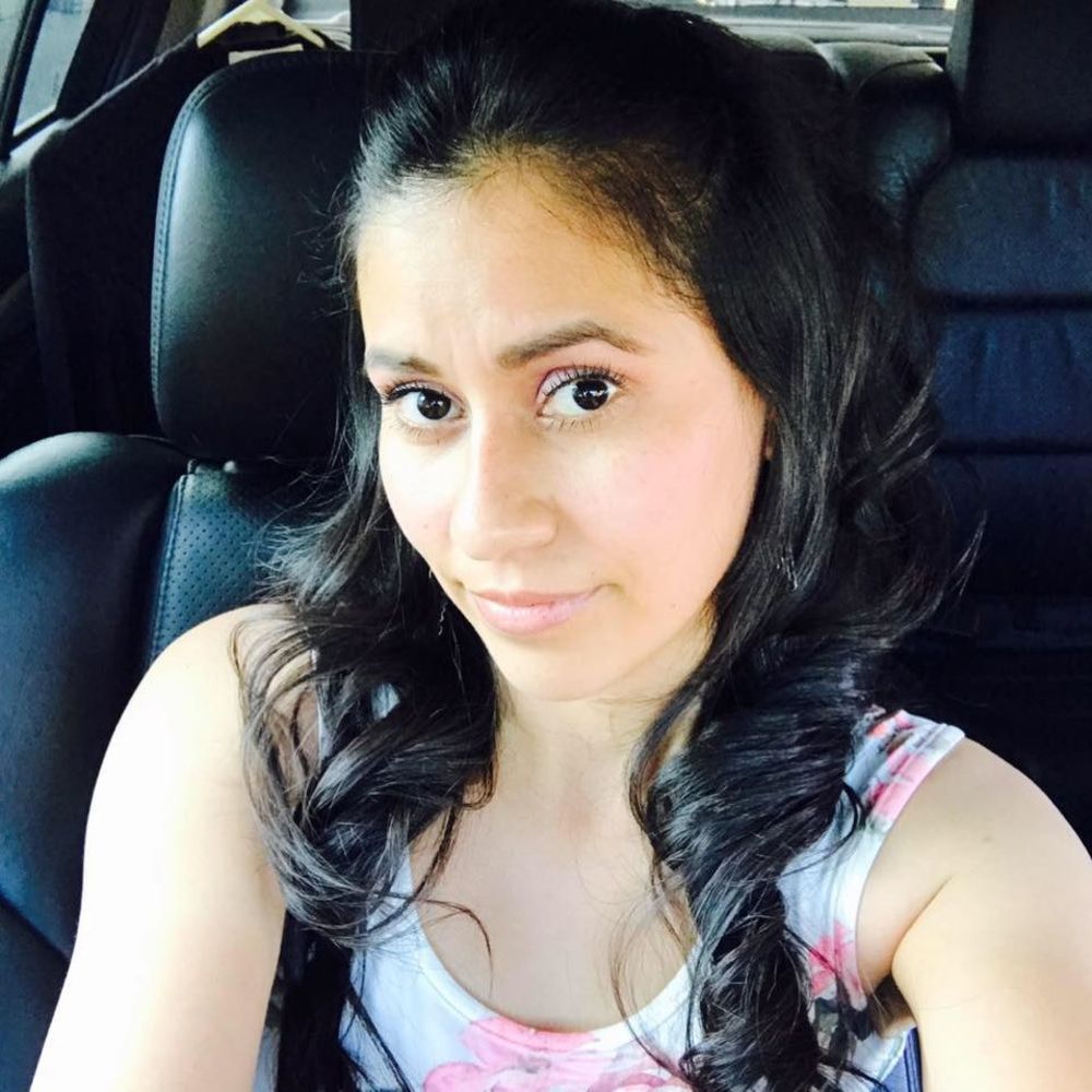 Meet your Posher, Monica